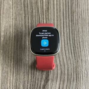 Fitbit Versa 4 Fitness Smartwatch Platinum